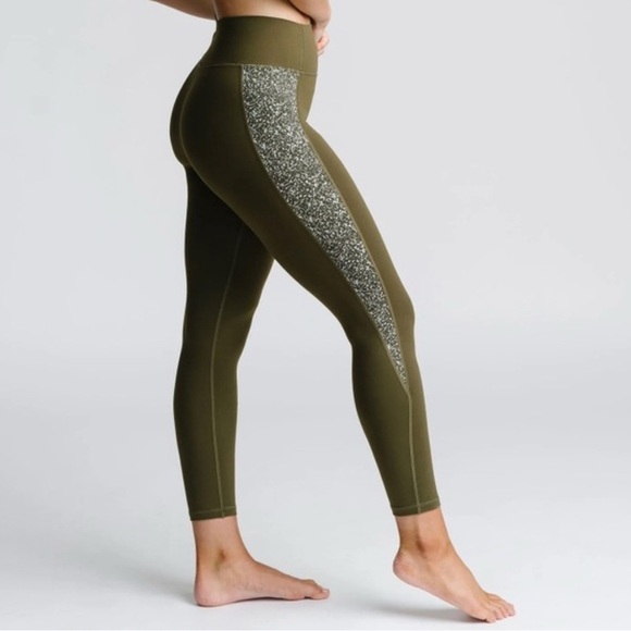 ZYIA Active Light N Tight Leggings Bundle - Picture 13 of 15